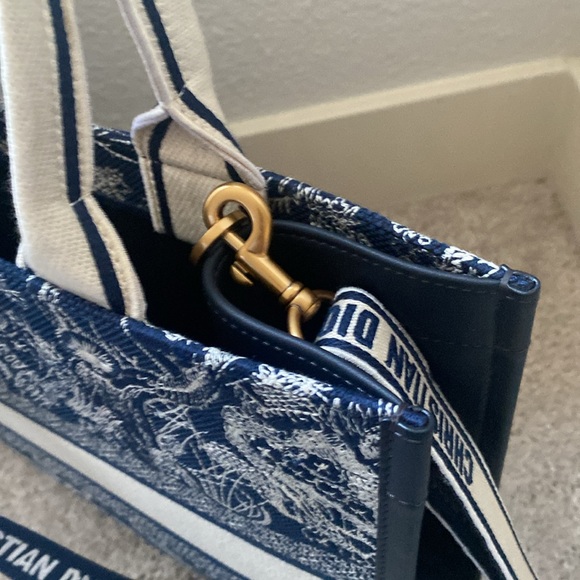 DIOR MEDIUM BOOK TOTE - Picture 4 of 7